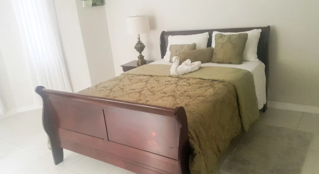 2 Bdrm Apartment at Runaway Bay, Забронировать Апартаменты/квартира Апартаменты Ocho Rios Coast, Апартаменты/квартира