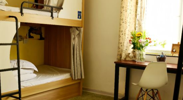 Кровать в общем номере (женский номер) Yuanzu International Youth Hostel
