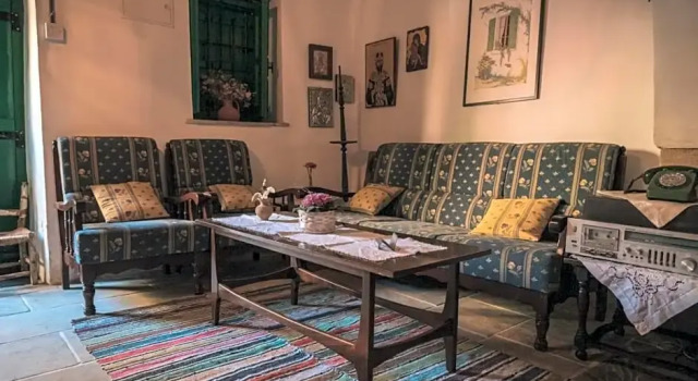 To Spiti Sto Xorko, Rezerwuj Hotel Hotele w Lythrodontas z basenem, Basen