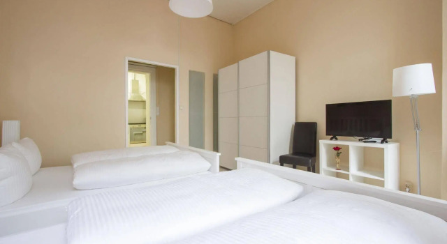 Primeflats - Apartments in Wedding, Rezervați Apartament Mitte Berlin, aproape de Leopoldplatz Underground Station