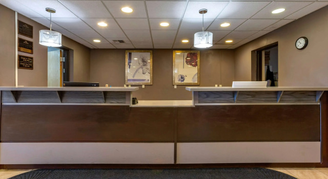 Howard Johnson by Wyndham Billings