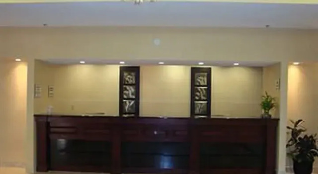 La Quinta Inn & Suites by Wyndham Oklahoma City -Yukon, Boek Hotel Hotels in Yukon met parkeren, Parkeren