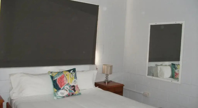 Апартаменты Beerwah Glasshouse Mountains Motel