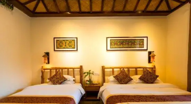 Люкс Yangshuo River Lodge Hotel--English speaking team&Swimming pool&Activties organized&Free pick up from Airport or TS over 3 nights