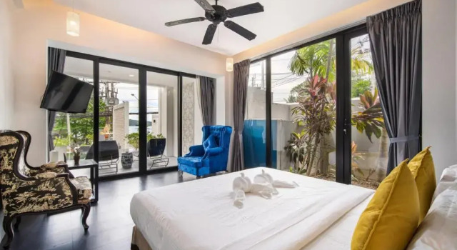 Люкс с видом на бассейн See Sea Villa Phuket SHA