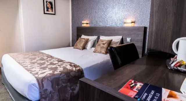 Двухместный номер Standard Brit Hotel Confort Orly Morangis