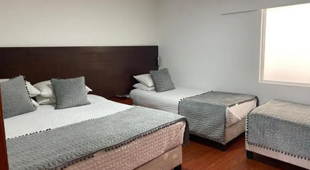 Четырёхместный номер Standard Hotel Harrington 63