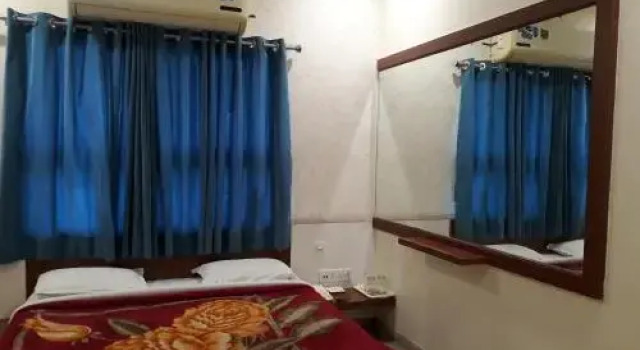 Hotel Bhakti, Rezervovat Hotel Hotely v Gujarat s parkováním, Parkování