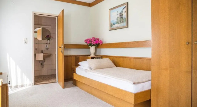 Gasthof "zur Bahn", Réserver Hôtel Hôtels 3 étoiles à Graz, 3*