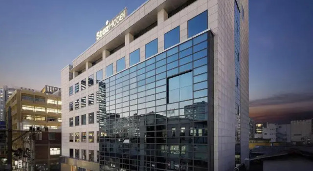Двухместный номер Deluxe Staz Hotel Myeongdong 1