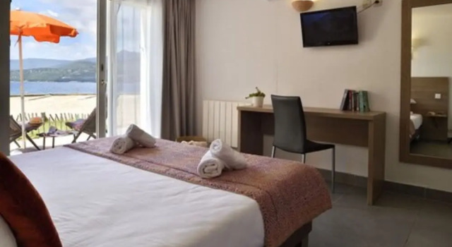 Номер Comfort с балконом и с видом на море Hôtel Sampiero