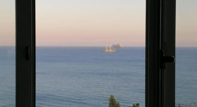 Апартаменты A City-center Seaview Penthouse at Oceanic