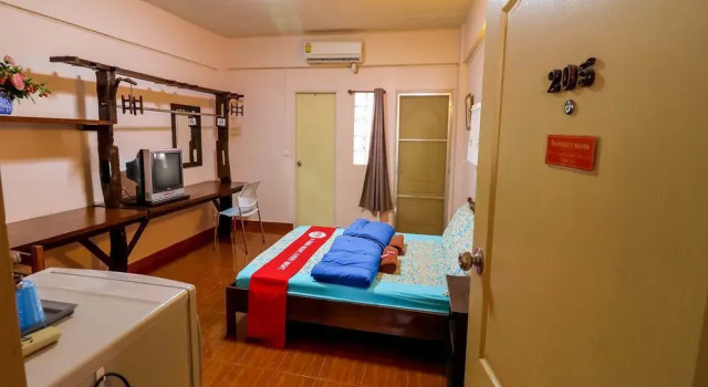 NIDA Rooms Min Buri 6 Floating Market, Rezervovat Hotel Hotely v Central Thailand se snídaní, Snídaně