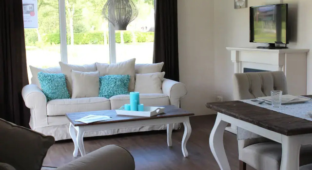 Comfortable chalet with microwave, Alkmaar at 15km