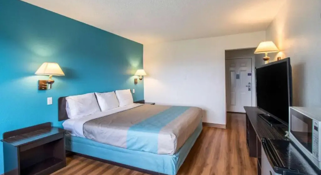 Четырёхместный номер Standard Motel 6-Astoria, OR