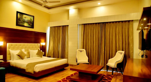 Люкс Luxury Hotel Divine Lakshmi Ganga