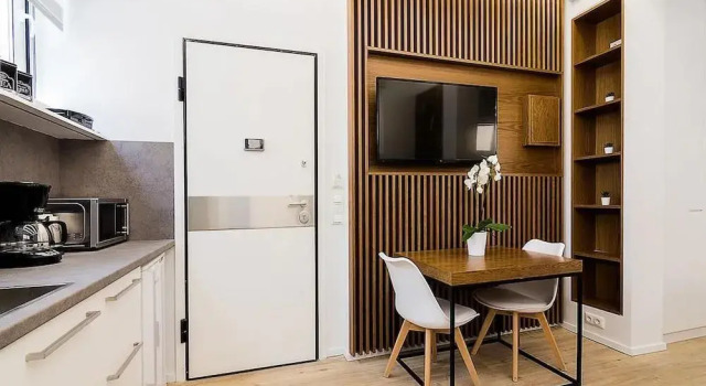 Brand New Flat Next to Syntagma Square, Забронировать Отель Афины Острова Саронического залива - Аттика, рядом с Мечеть Тзисдаракис
