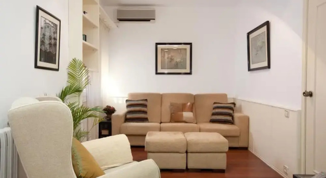 Akira Flats Sant Pau apartments, Забронировать Апартаменты/квартира Апартаменты Барселоны, рядом с Сады принца Жироны, Апартаменты/квартира