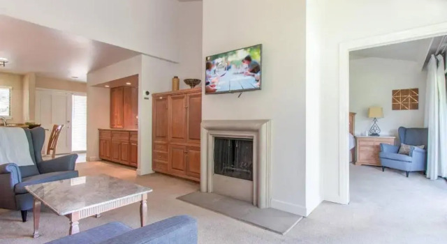 Best Golf 1BD Suite with Golf Course Views