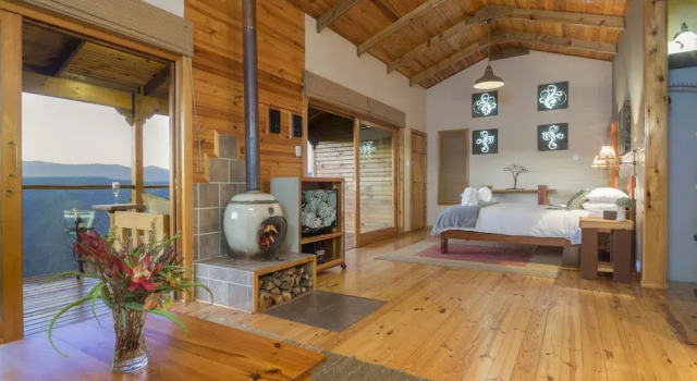 Cliffhanger Cottages