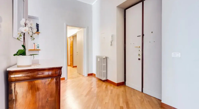 Beautiful apartment near the Borghese Gallery, Забронировать Апартаменты/квартира Отели Рима с парковкой, рядом с Универмаг La Rinascente, Парковка