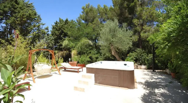 Trulli Tauro Country House con idromassaggio, Buchen Sie Villa Monopoli Metropolitanstadt Bari