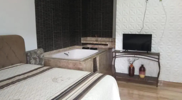 Casa com Piscina e Hidromassagem Montoski, Забронировать Отель Бомбиньяс Санта-Катарина