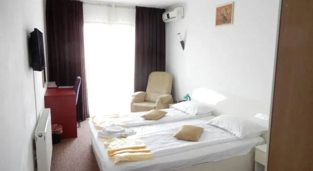 Двухместный номер Standard RHC Royal Hotel