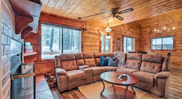 Furnished Deck: Cabin in Coconino National Forest, Book Hotel Munds Park Arizona