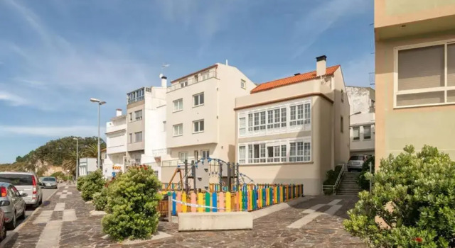 casa en corme encima del mar