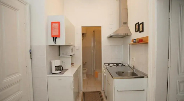 Апартаменты Freundliches Apartment mit Innenhof-Garten
