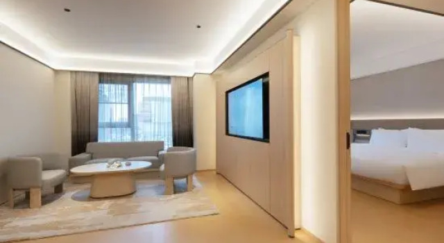 Люкс Deluxe Ji Hotel (Nanjing Yuhua Vientiane City Jiaxi Metro Station)