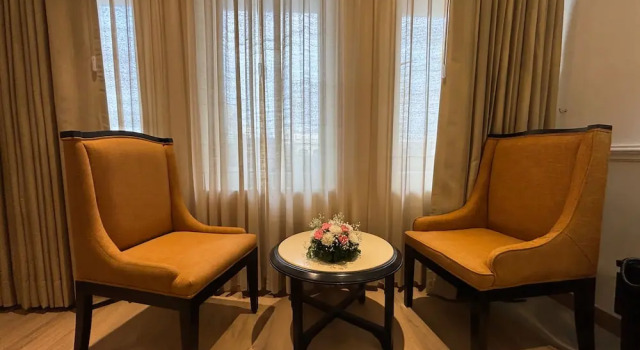 Клубный люкс Peerless Hotel Kolkata