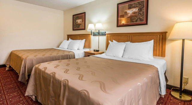 Четырёхместный номер Standard Quality Inn Othello