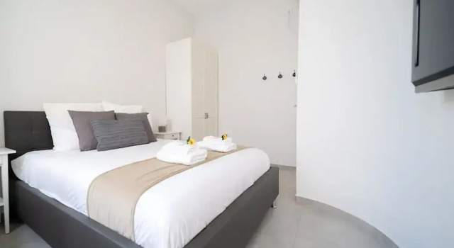 YalaRent Boutique apartments in Jaffa's flea market - Families only, Забронировать Апартаменты/квартира Тель-Авив Тель-Авивский округ, рядом с Пляж Альма