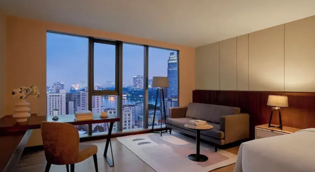 Номер Superior Signature by M Village Lê Thánh Tôn, a brand of Modern Village Lifestyle