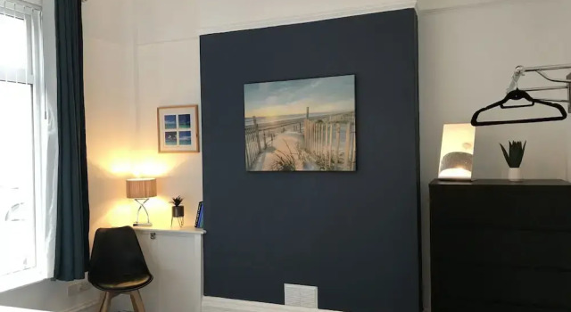 Коттедж Comfort Bright Spacious 3-bed With Office & Patio, Preston