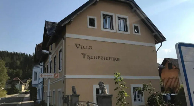 Villa Theresienhof, Prenota Villa Rosegg Wörthersee