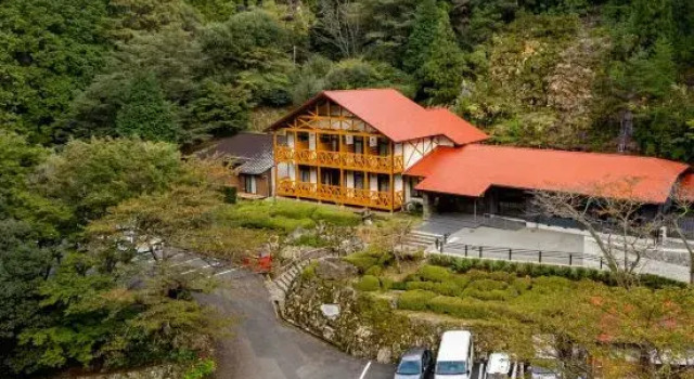 Nature Hotel Narukawa, 予約 ホテル 鬼北町 日本