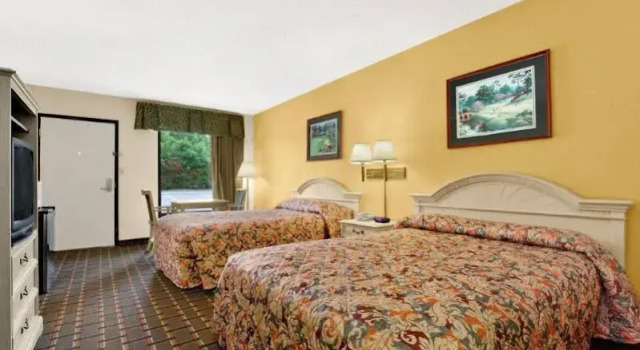 Knights Inn Santee, Забронировать Отель Отели Южной Каролины с бассейном, Бассейн