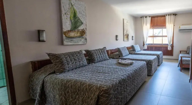 Четырёхместный номер Comfort Strand Hotel