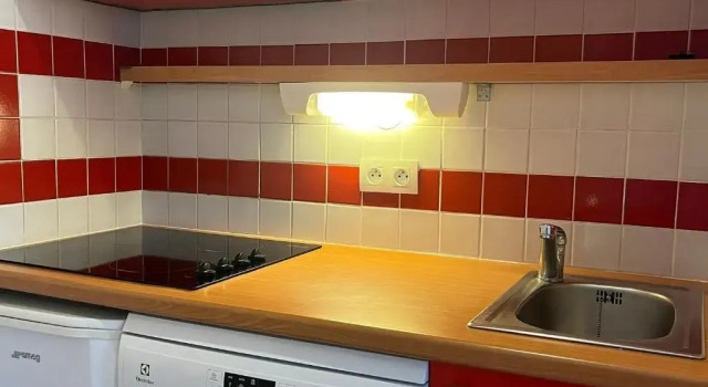 Appartement Plagne 1800, 2 pièces, 5 personnes - FR-1-351-42, Забронировать Апартаменты/квартира Отели Ла-Плань-Тарантез с парковкой, рядом с Горнолыжный подъемник Фуниплань Гранд Рошет, Парковка