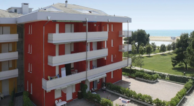 Biloba 5 in Bibione With 1 Bedrooms and 1 Bathrooms, Prenota Appartamento Hotel a Veneto con parcheggio, Parcheggio