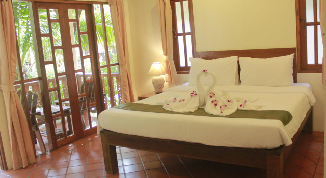 Двухместный номер Deluxe Bangtao Village Resort - SHA