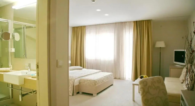 Люкс Hotel Olimp