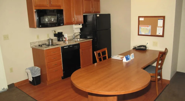 Люкс c 1 комнатой Candlewood Suites Elgin   Northwest Chicago by IHG