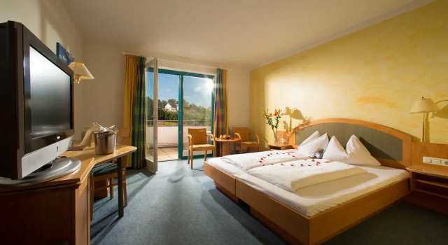 Maiers Wellnesshotel Loipersdorf, Rezervasyon Otel Loipersdorf bei Fuerstenfeld Fuerstenfeld