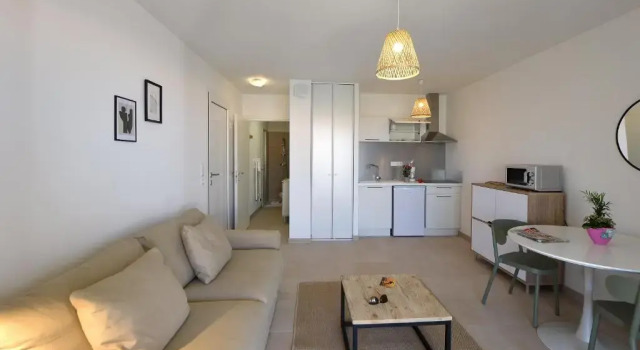 Résidence Marina di Bravone - appartement 2 personnes Vue Mer 1er étage N22, Varaa Huoneisto Linguizzetta 