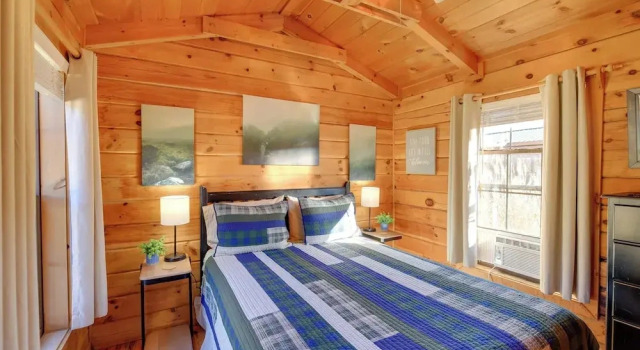 Pet-friendly Damascus Cabin w/ Deck & Mtn Views!, Prenota Casa vacanze Damascus Virginia