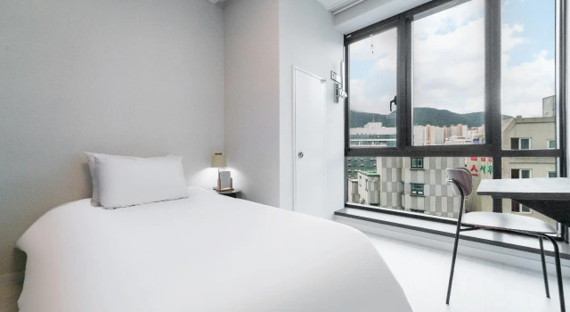 Номер Deluxe Urbanstay Seomyeon
